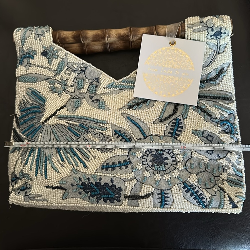 Beaded Floral Wristlet Clutch in Cream and Blue - Picture 5 of 9